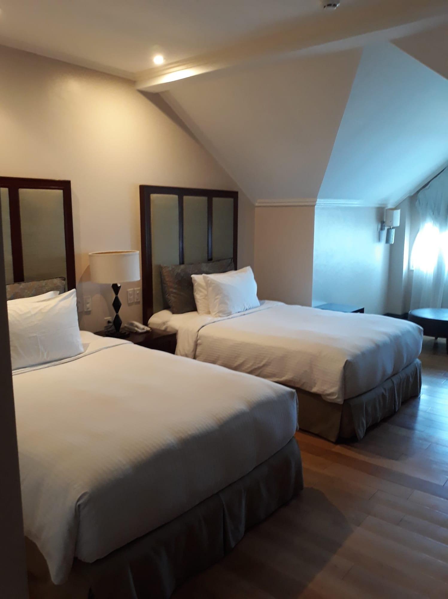 Hotel Venezia Легазпи Екстериор снимка
